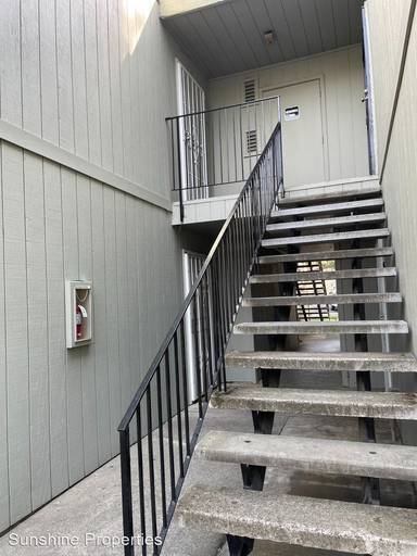 Main picture of Waterstone