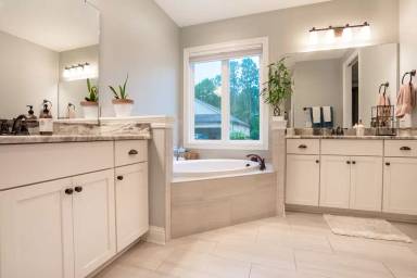 Main picture of 8 Pintail Blvd