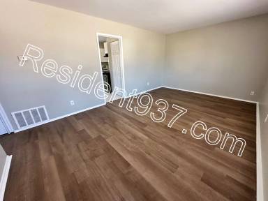 Main picture of 1236 S Central Ave