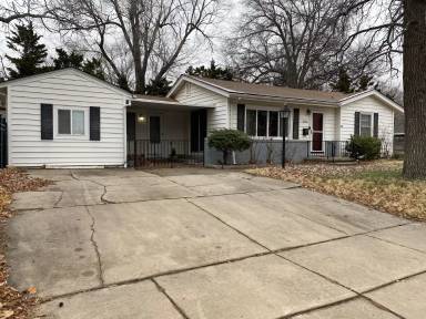 Main picture of 3502 W 15th St N