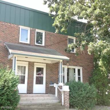 Main picture of 1320 2nd St SE