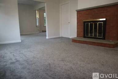 Main picture of 103 N 5th St