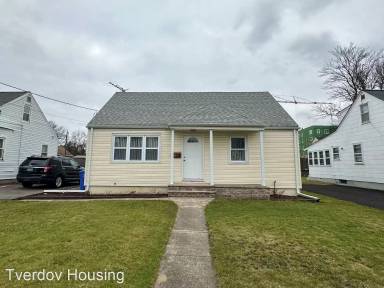 Main picture of 38 Eberly Pl