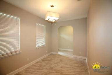 Main picture of 802 Dawes Rd