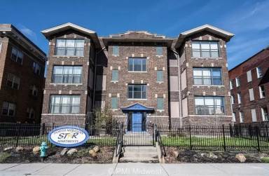 Main picture of 3736 N Meridian St