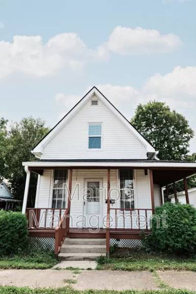 Main picture of 223 W Bow St