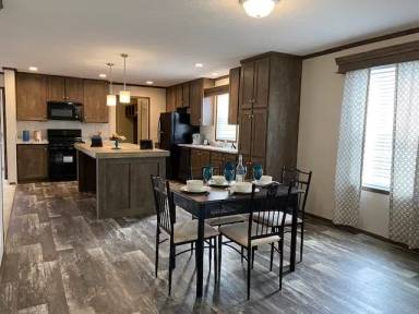 Main picture of 1054 Jefferson Ct