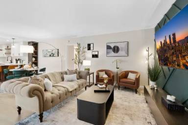 Main picture of 2940 W Carson St