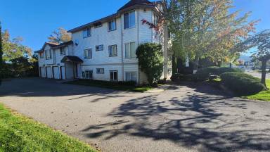 Main picture of 820 N Siony Ln