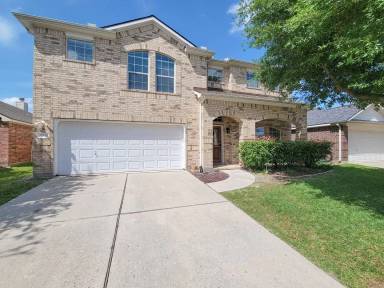 Main picture of 21539 Kings Bend Dr
