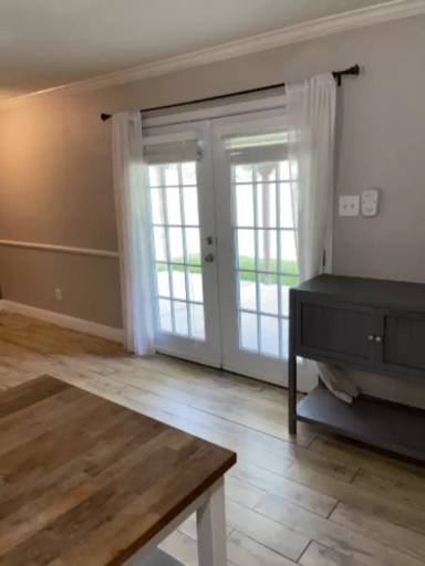 Main picture of 403 Lee Dr
