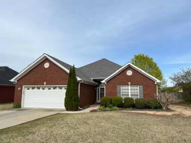 Main picture of 1618 Lake Manor Dr SW