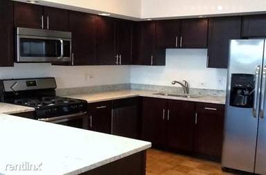 Main picture of Fullerton Lofts
