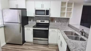 Main picture of 3515 Village Blvd