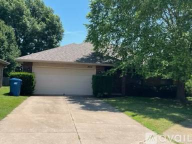 Main picture of 2024 S Missouri Ct