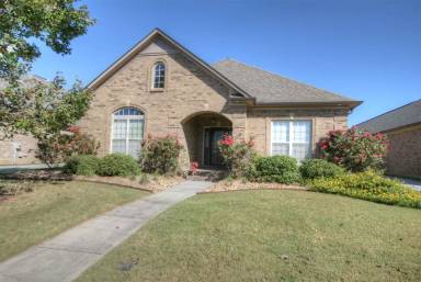 Main picture of 25165 Kingston Dr