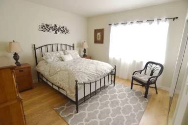 Main picture of 23158 Lone Pine Dr