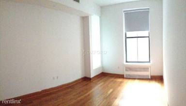 Main picture of 34 E 22nd St