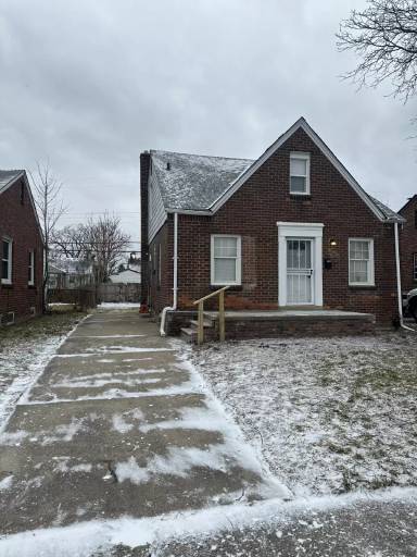 Main picture of 18277 Archdale St