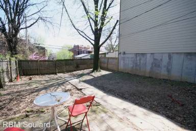Main picture of 2304 S 11th St