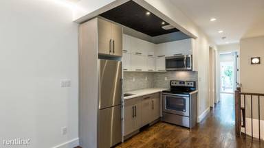 Main picture of 303 Kingsland Ave