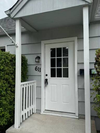 Main picture of 611 NW 11th St
