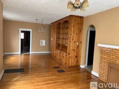 Main picture of 233 Cumberland Dr