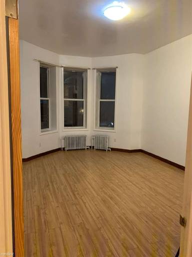 Main picture of 517 Bay Ridge Pkwy
