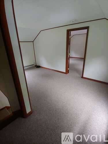 Main picture of 105 Glaser Ln