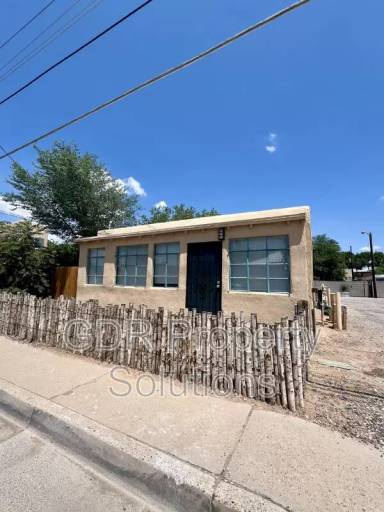Main picture of 1717 Griegos Rd NW