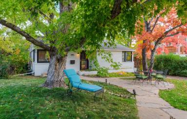 Main picture of 2229 Mariposa Ave