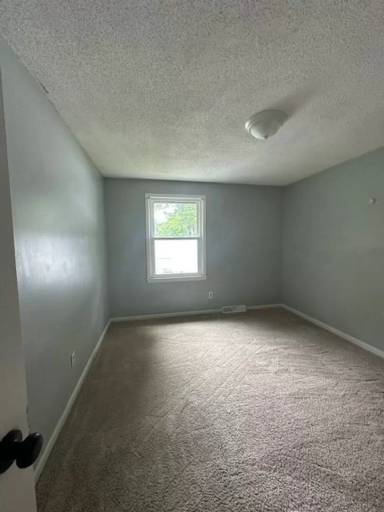 Main picture of 1570 Tanglewood Dr