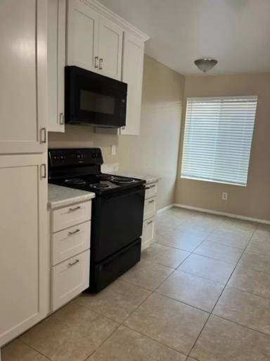 Main picture of 3012 Gosford Rd