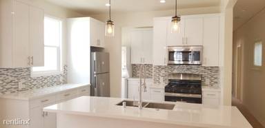 Main picture of 336 N Genesee Ave