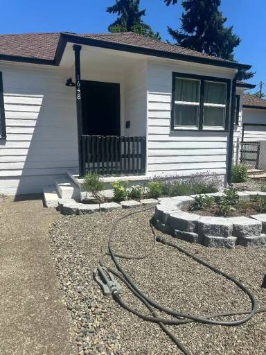 Main picture of 1646 W Myrtle Ave
