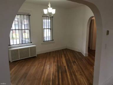 Main picture of 205 California St