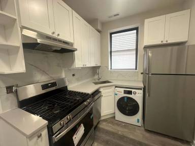 Main picture of 1626 S Throop St