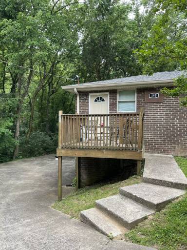 Main picture of 197 Hicks Rd