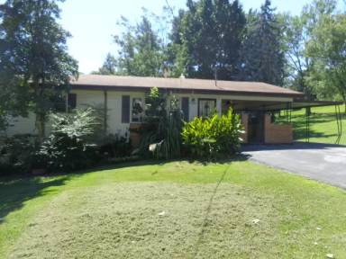 Main picture of 209 Linda St