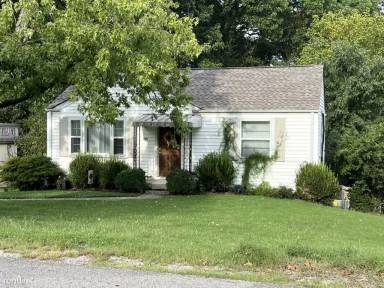Main picture of 709 Braidwood Dr