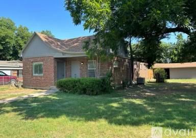 Main picture of 817 SE 18th St