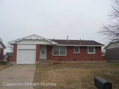 Main picture of 4627 NW Lindy Ave