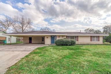 Main picture of 521 Cody St
