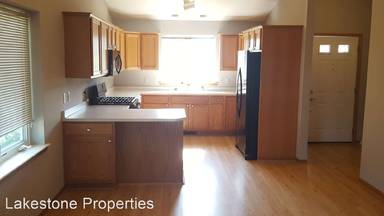 Main picture of 1066 School St