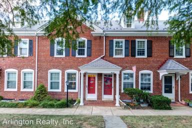 Main picture of 4431 34th St S