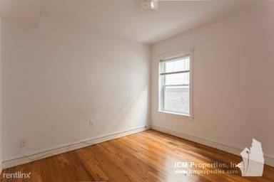 Main picture of 3521-29 N Broadway Apartments