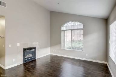 Main picture of 25595 Prospect Ave
