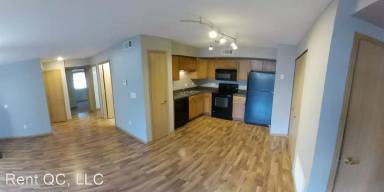 Main picture of 4600 Grand Ave