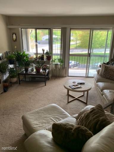 Main picture of Narragansett Viilalge