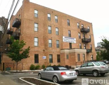 Main picture of 216 N May St